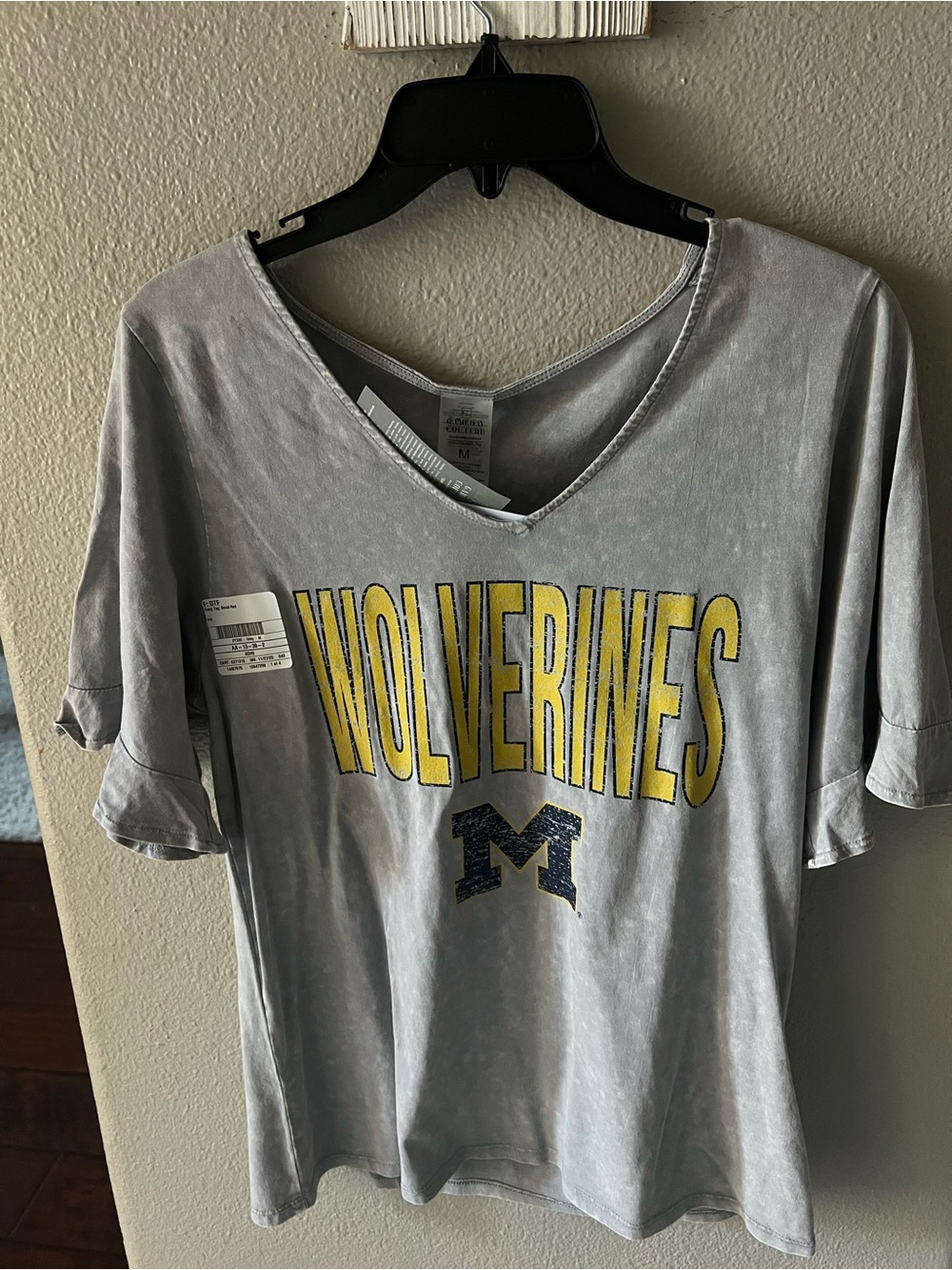 Women's V-Neck Wolverines Graphic Tee - Gray & Yellow